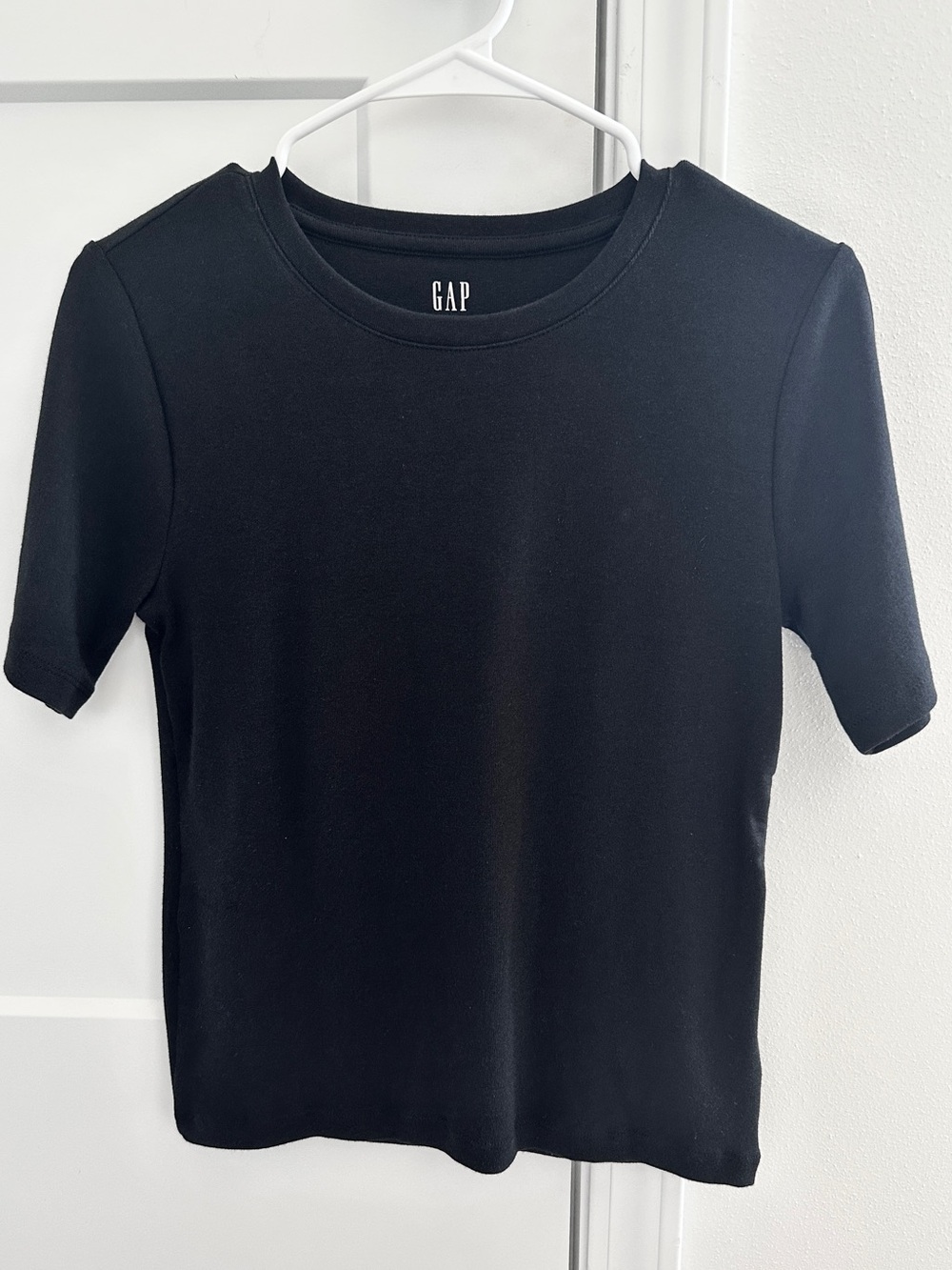 GAP Modern Tee
